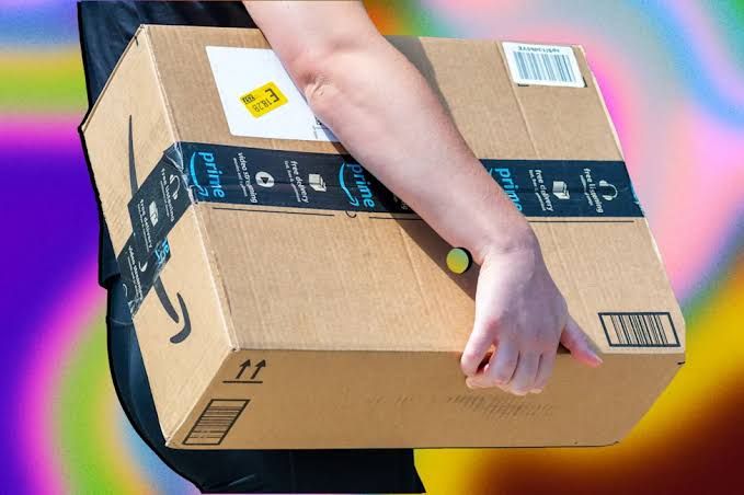 A variety of discounted electronics and home goods displayed on the Amazon Canada deals storefront.