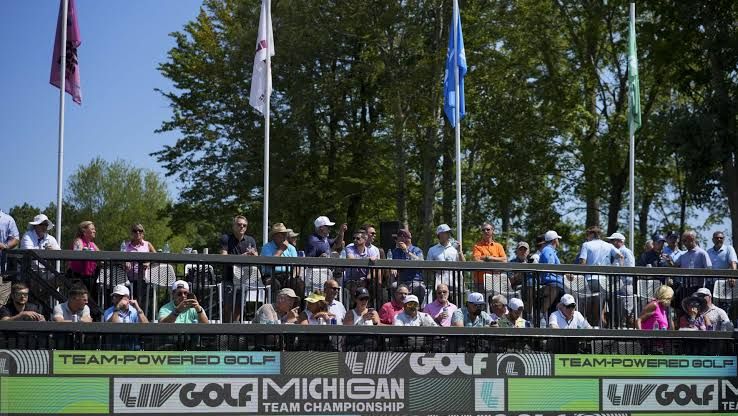 Fans at the 15th tee during the 2025 LIV Golf Michigan Team Championship at The Cardinal at Saint John's Resort.