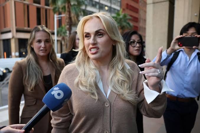 Rebel Wilson attending a film premiere event in Sydney.
