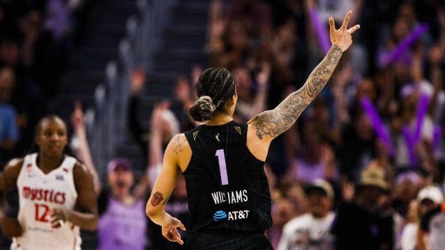 Washington Mystics rookie Lauren Betts on the basketball court during a WNBA game.