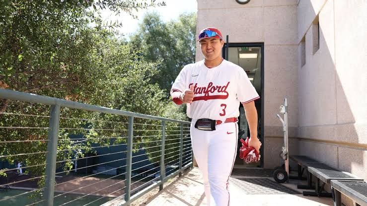 Rintaro Sasaki at a news conference in Japan after choosing to sign with the Miami Marlins.
