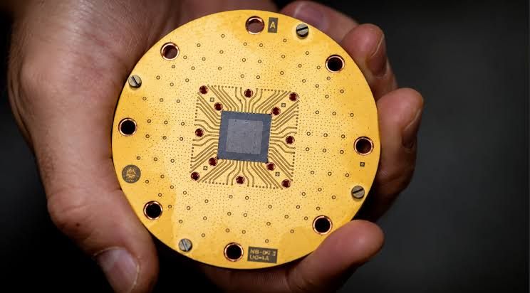 Researchers at Chalmers University of Technology working on superconducting quantum circuit hardware in a laboratory.