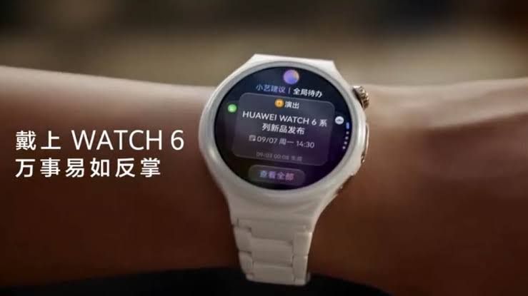 Close up of the Huawei Watch 6 Pro showing a clean digital calendar interface on the circular screen.