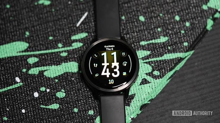 Garmin Venu 4 watch face showing fitness tracking data on a dark screen.