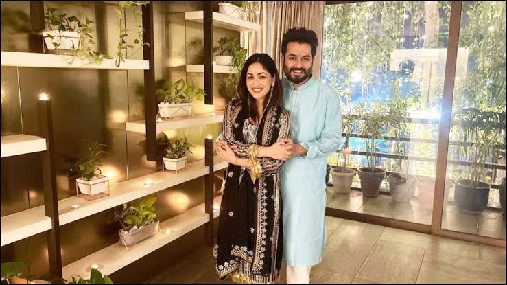 Yami Gautam and Aditya Dhar pose together following their wins for Article 370 at the National Film Awards.