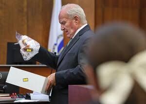 Defense attorney Kevin Reddington reacts to the judge declaring a mistrial in the Lindsay Clancy murder case.