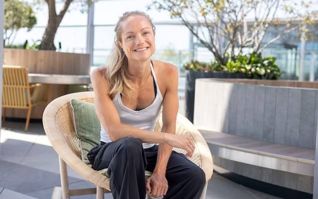 Emma Storey-Gordon, a fat-loss coach, discusses her 3:1 method for sustainable weight loss.