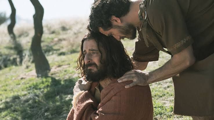 Jonathan Roumie as Jesus in The Chosen season five.