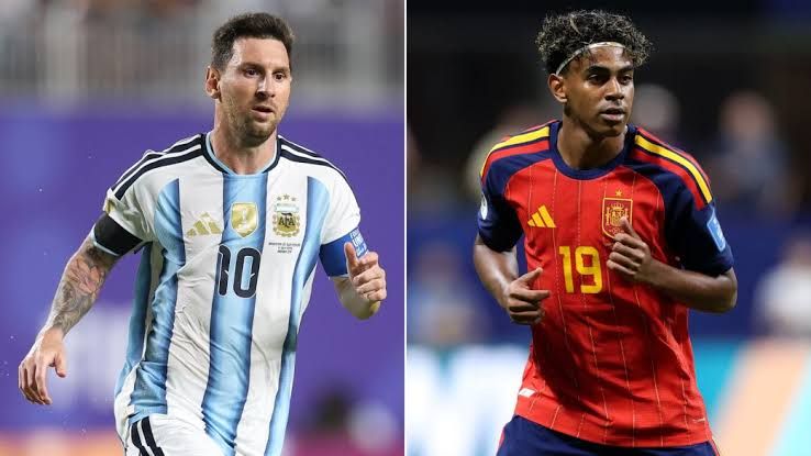 Lionel Messi and Lamine Yamal walking onto the pitch during the 2026 World Cup final at MetLife Stadium.