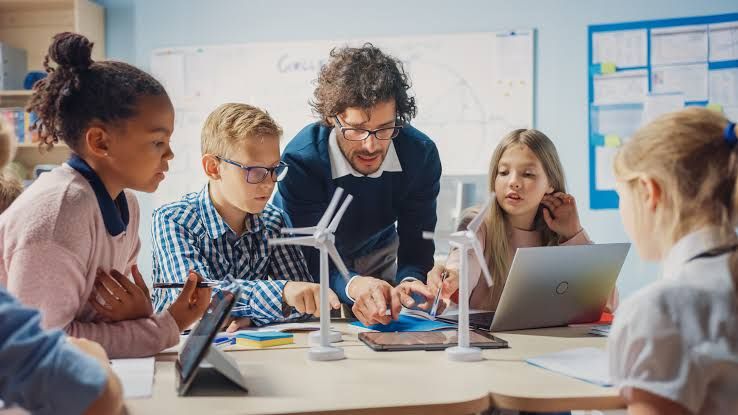 A clinical specialist provides guidance on managing student mental health during the back-to-school transition period.