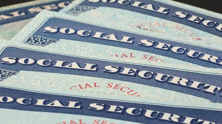 Social Security Administration signage displayed outside a federal office building in Chicago.